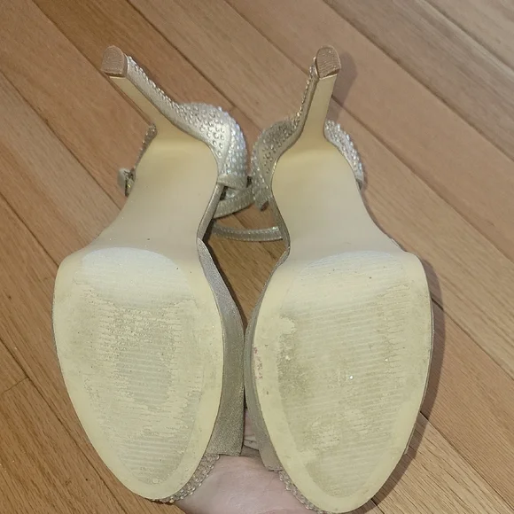 Steve Madden Gold Glamorous Heels 8.5m - Picture 3 of 3